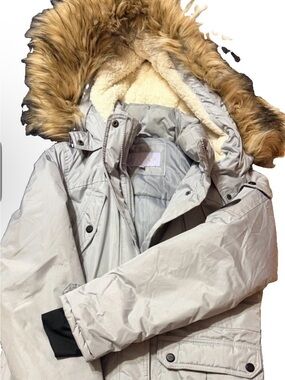 Madden Girl Light Gray Women's Puffer Coat with Non Detachable Faux Fur Hood